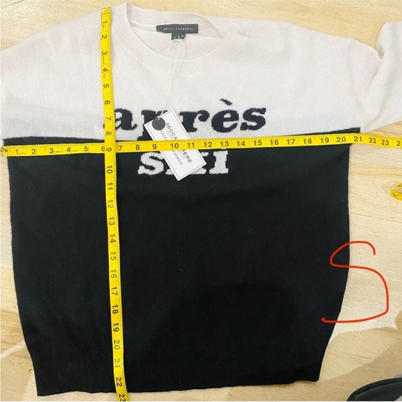 Skull Cashmere Après Ski 100%
Cashmere Sweater NWT - Picture 3 of 5